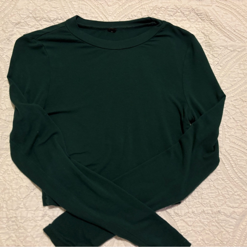 Green long sleeve top